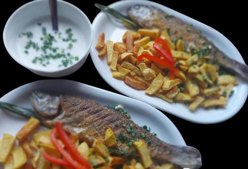 تختخواب و صبحانه Pensiunea Keisd