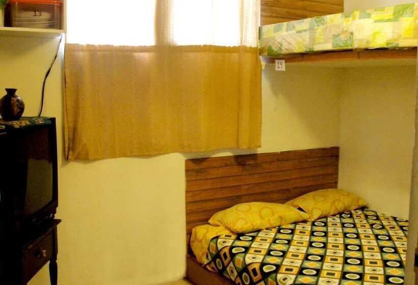 Casa Del Mochilero   Hostel