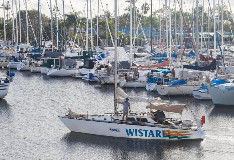 Hotel Bluewater Point Resort