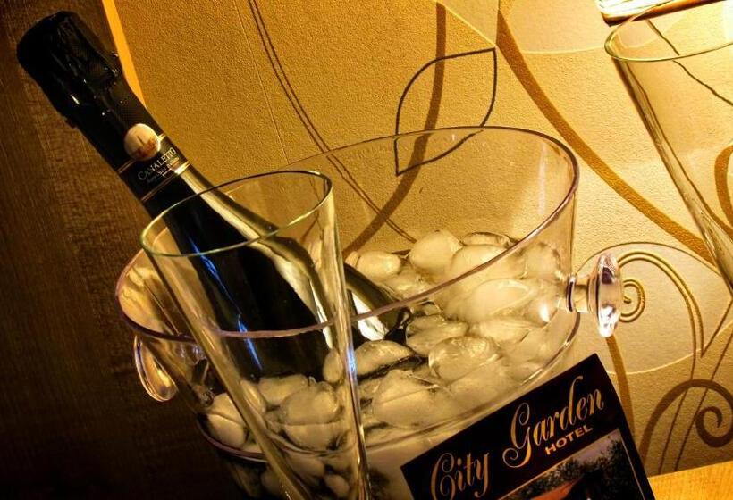 هتل City Garden Rooms And Apartments