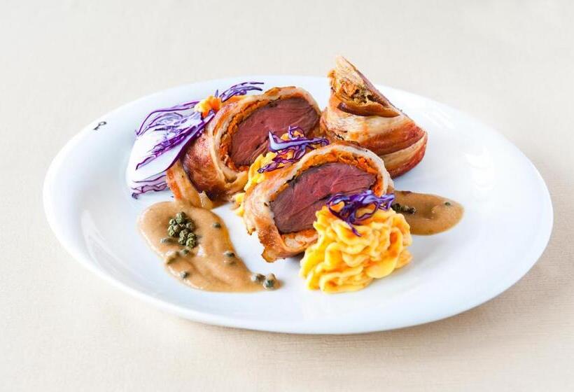 هتل Domeniul Dornei