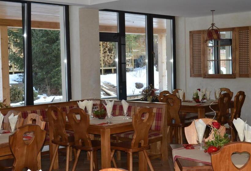 هتل Domeniul Dornei