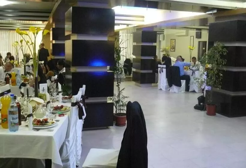 هتل Euro House