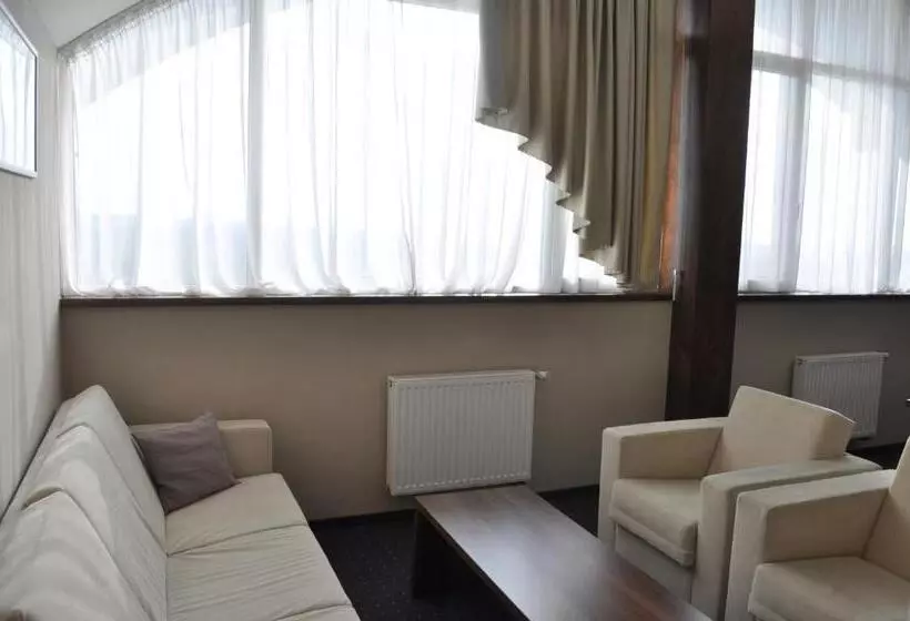 هتل Euro House