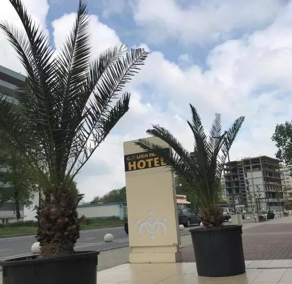 هتل Golden Palace