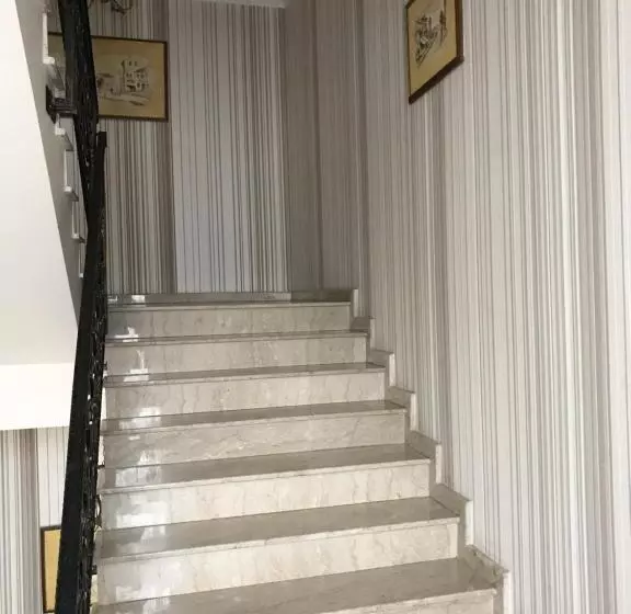 هتل Golden Palace
