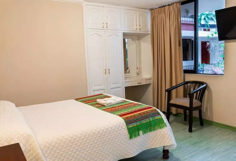 ホテル El Indio Inn