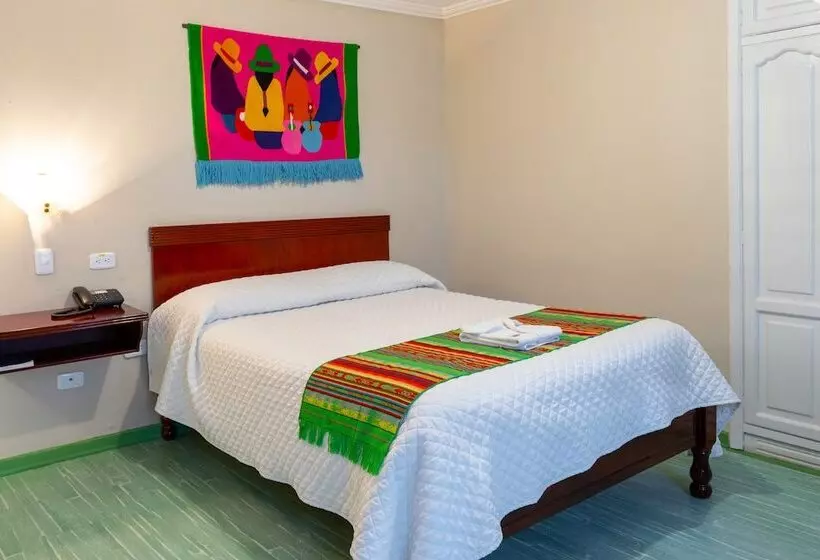 ホテル El Indio Inn