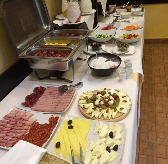 هتل Les Jardins Carol