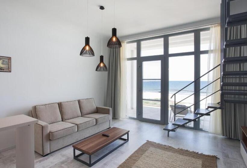 בית מלון כפרי Nautic Luxury Club