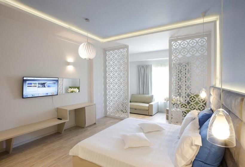 בית מלון כפרי Nautic Luxury Club