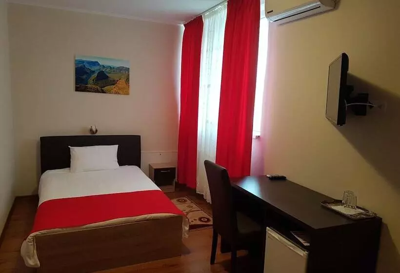 Hotel New