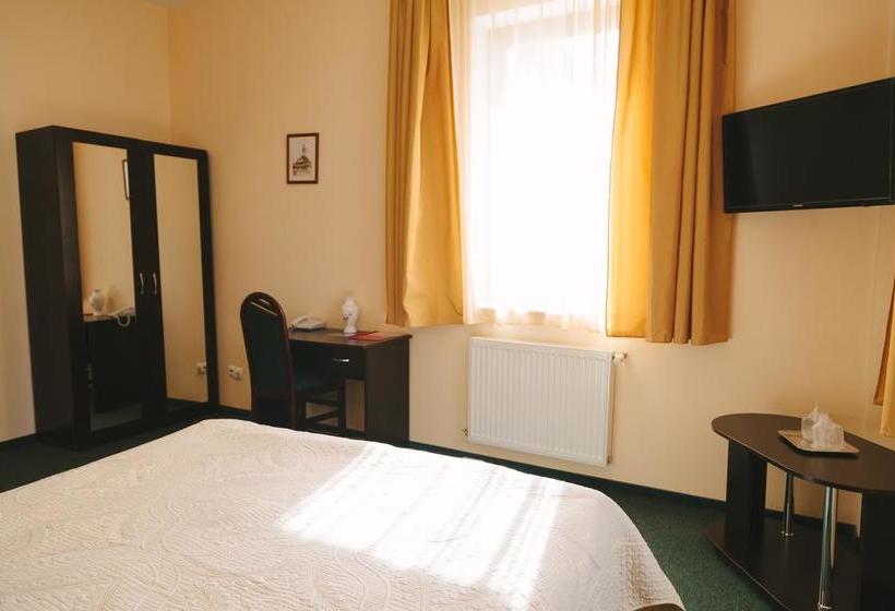 فندق Paraul Rece