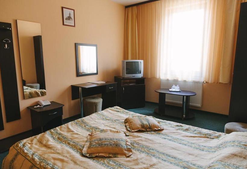 فندق Paraul Rece