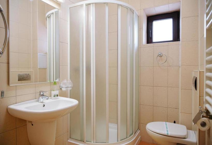 فندق Paraul Rece