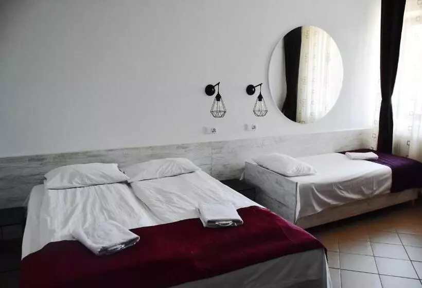 هتل Pension Recidency