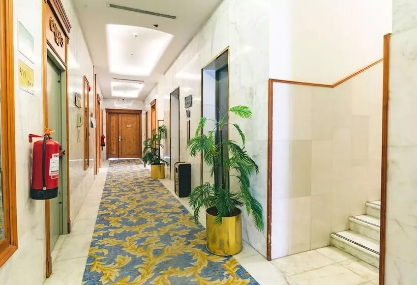 Hotelli Platinum Al Khamseen