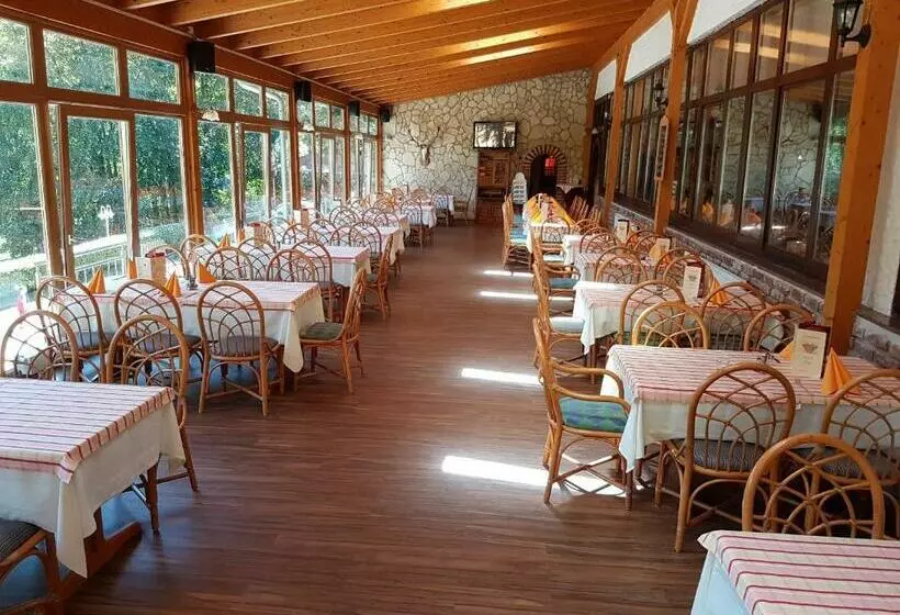ホテル Restaurant Sophienaue