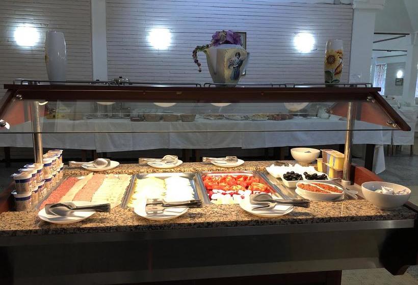 Отель Semiramis