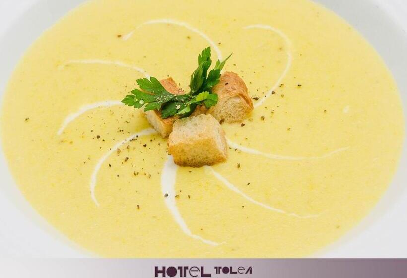 فندق Tolea
