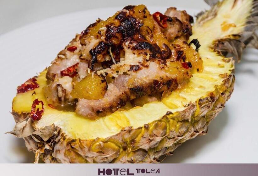 فندق Tolea