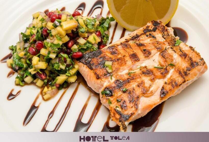 فندق Tolea
