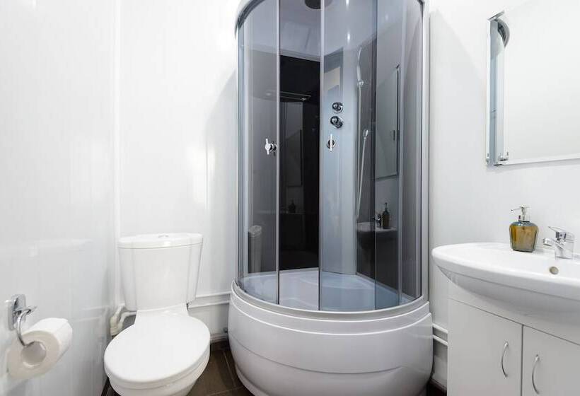 Superhostel On Nevsky 130