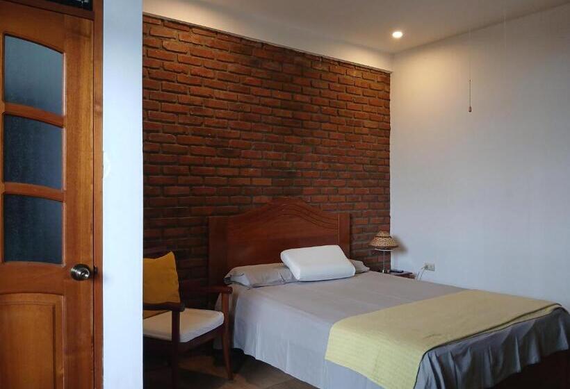 هاستل Alojamiento Familiar Custodia