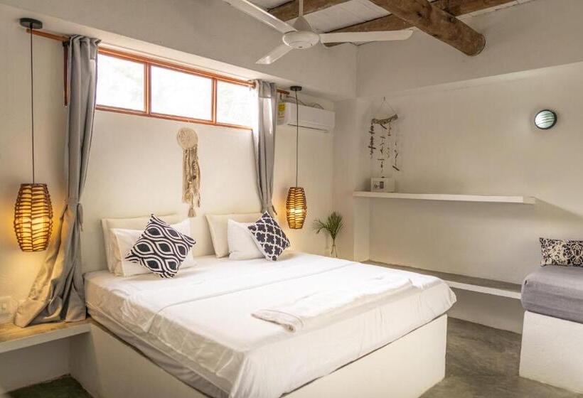 تختخواب و صبحانه Casa Coraje