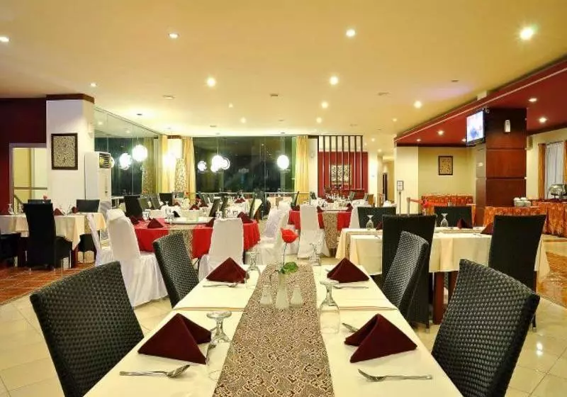 Hotel Grand Tryas