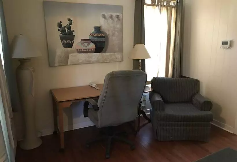 Hotelli Marinette Inn