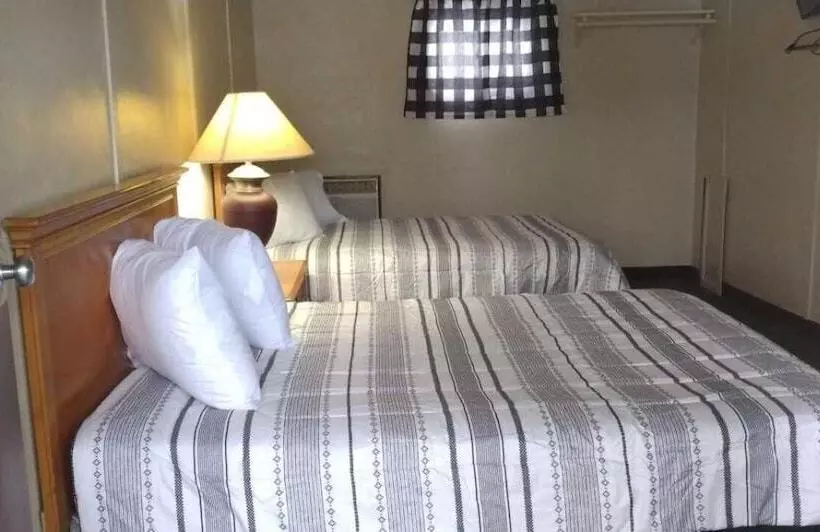 Hotelli Marinette Inn