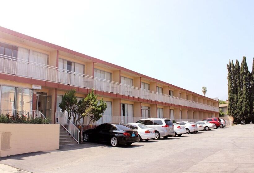 فندق Pasadena Rose Inn