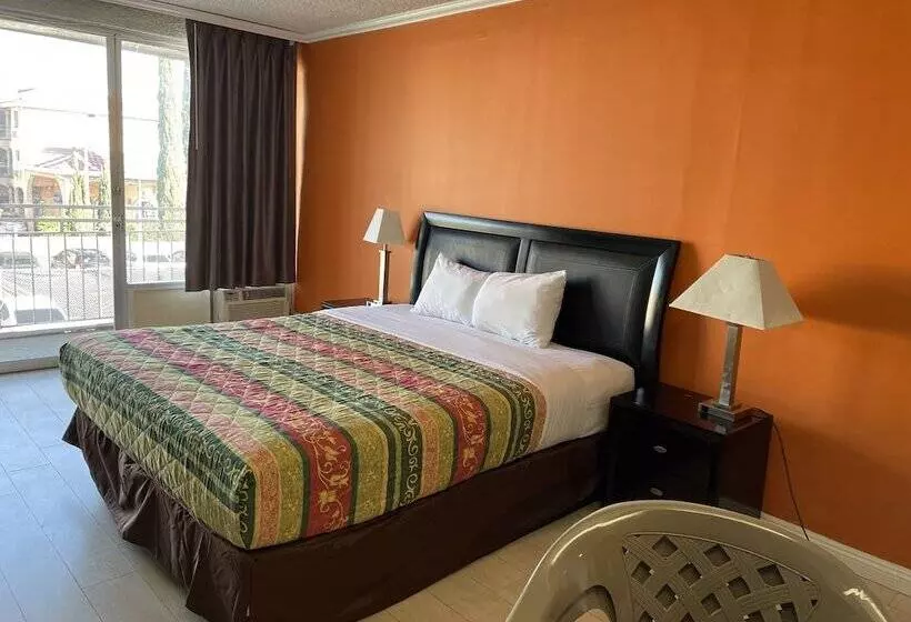 Hotelli Pasadena Rose Inn