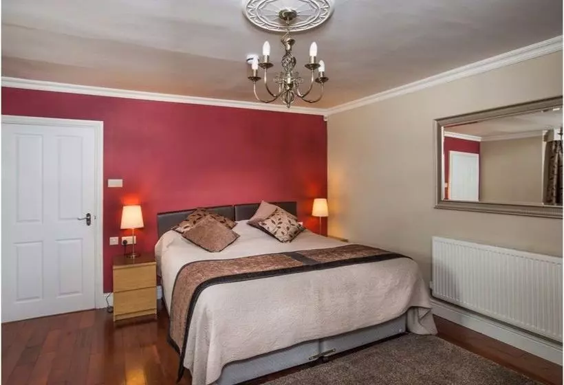 Hotelli Red Kite House