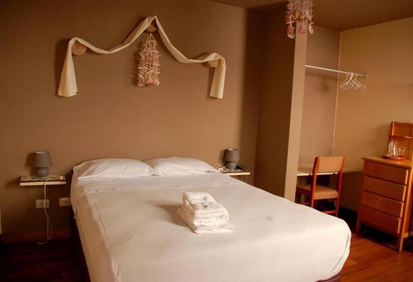 בית מלון כפרי Viavia Cafe Ayacucho