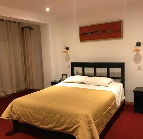 هاستل Le Prince Tacna