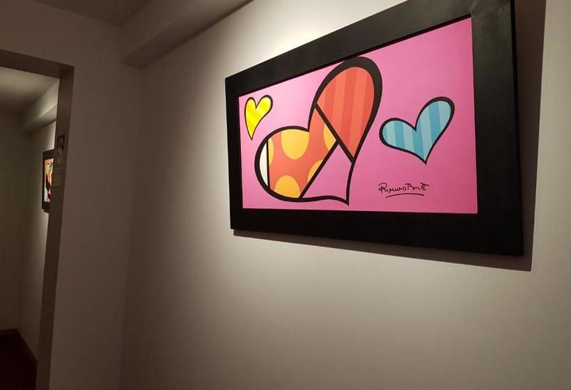 هاستل Le Prince Tacna