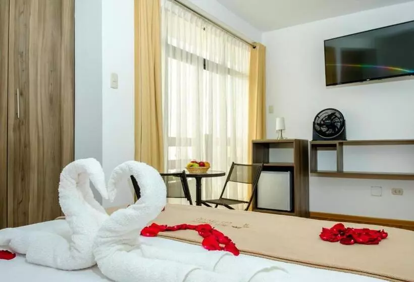 ユースホステル Residencial Los Frayles