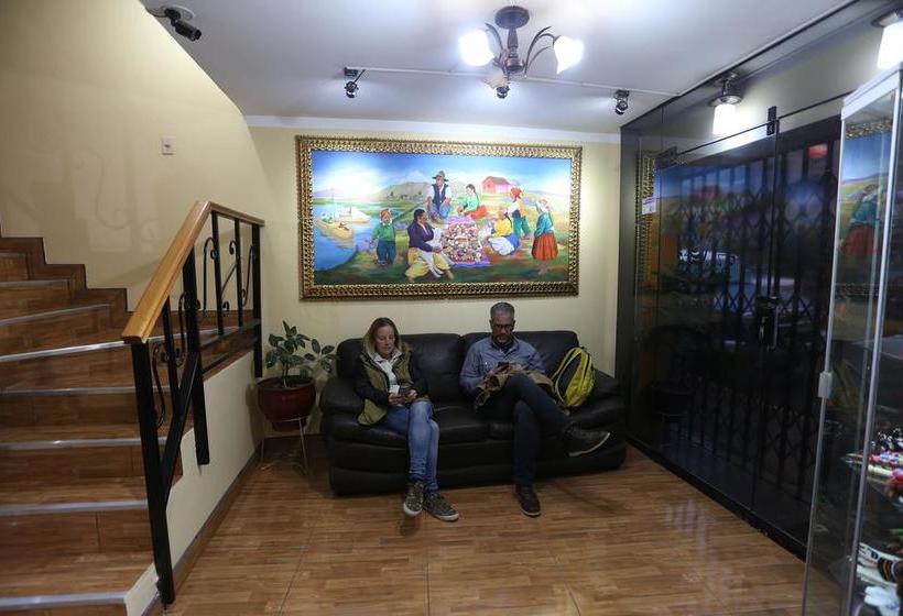 هاستل Totorani Inn