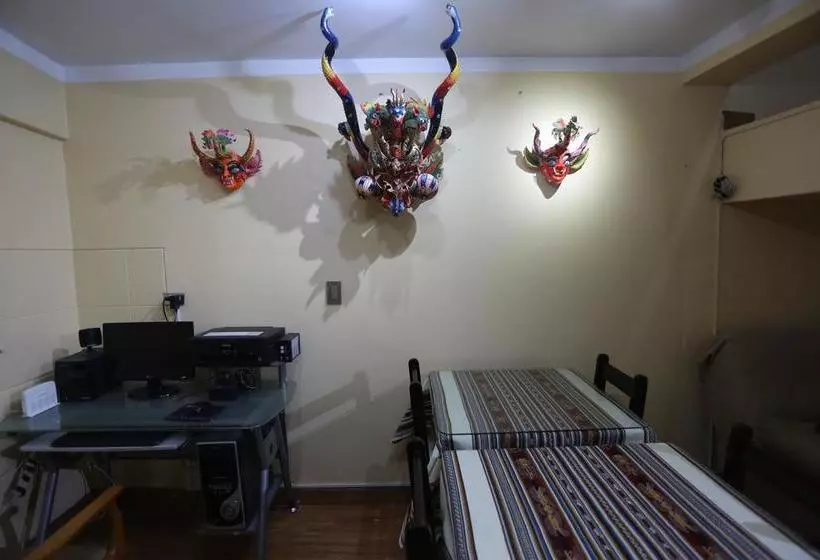 هاستل Totorani Inn