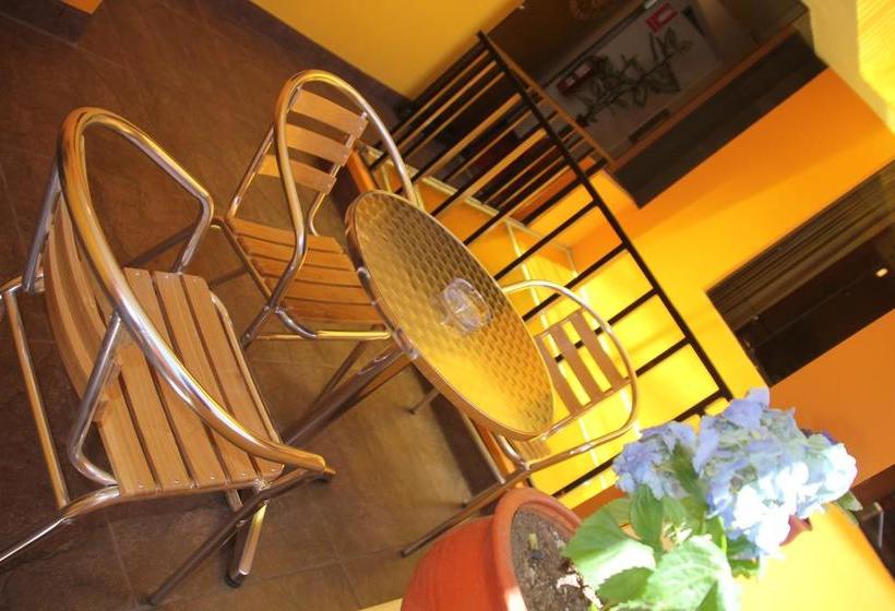 هاستل Totorani Inn