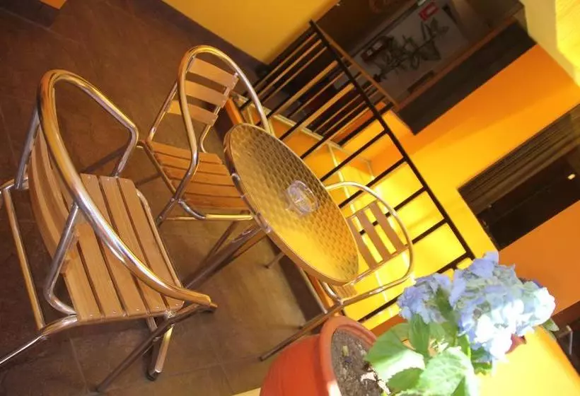هاستل Totorani Inn