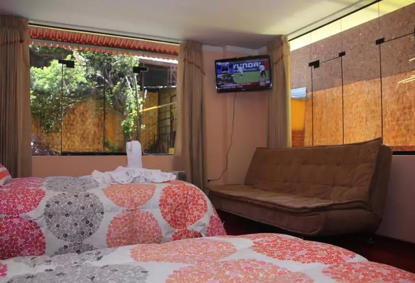 هاستل Totorani Inn