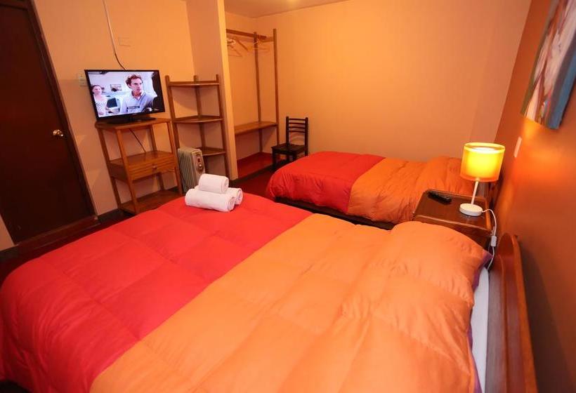 هاستل Totorani Inn