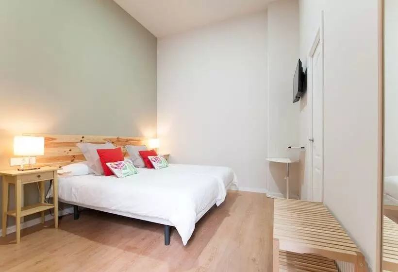تختخواب و صبحانه Triana Bella Suites