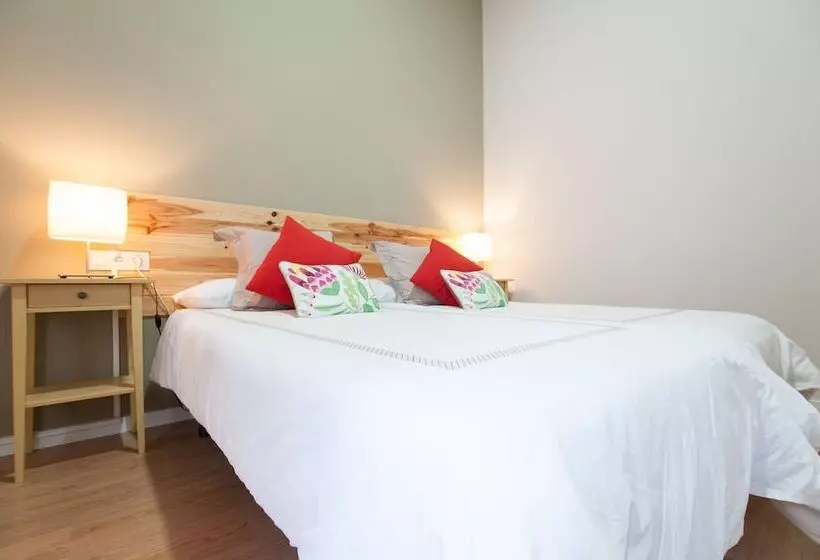 تختخواب و صبحانه Triana Bella Suites