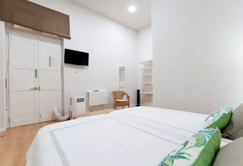 تختخواب و صبحانه Triana Bella Suites