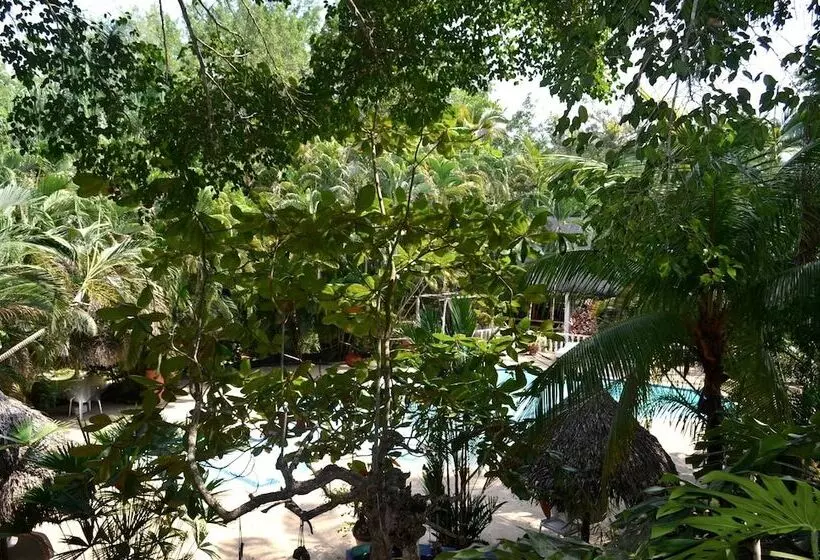 Hotelli Amanwana Ecofinca