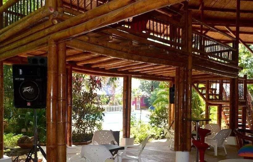 Hotelli Amanwana Ecofinca